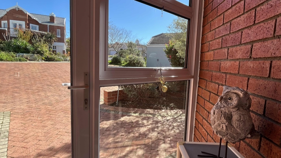 3 Bedroom Property for Sale in Van Riebeeckshof Western Cape